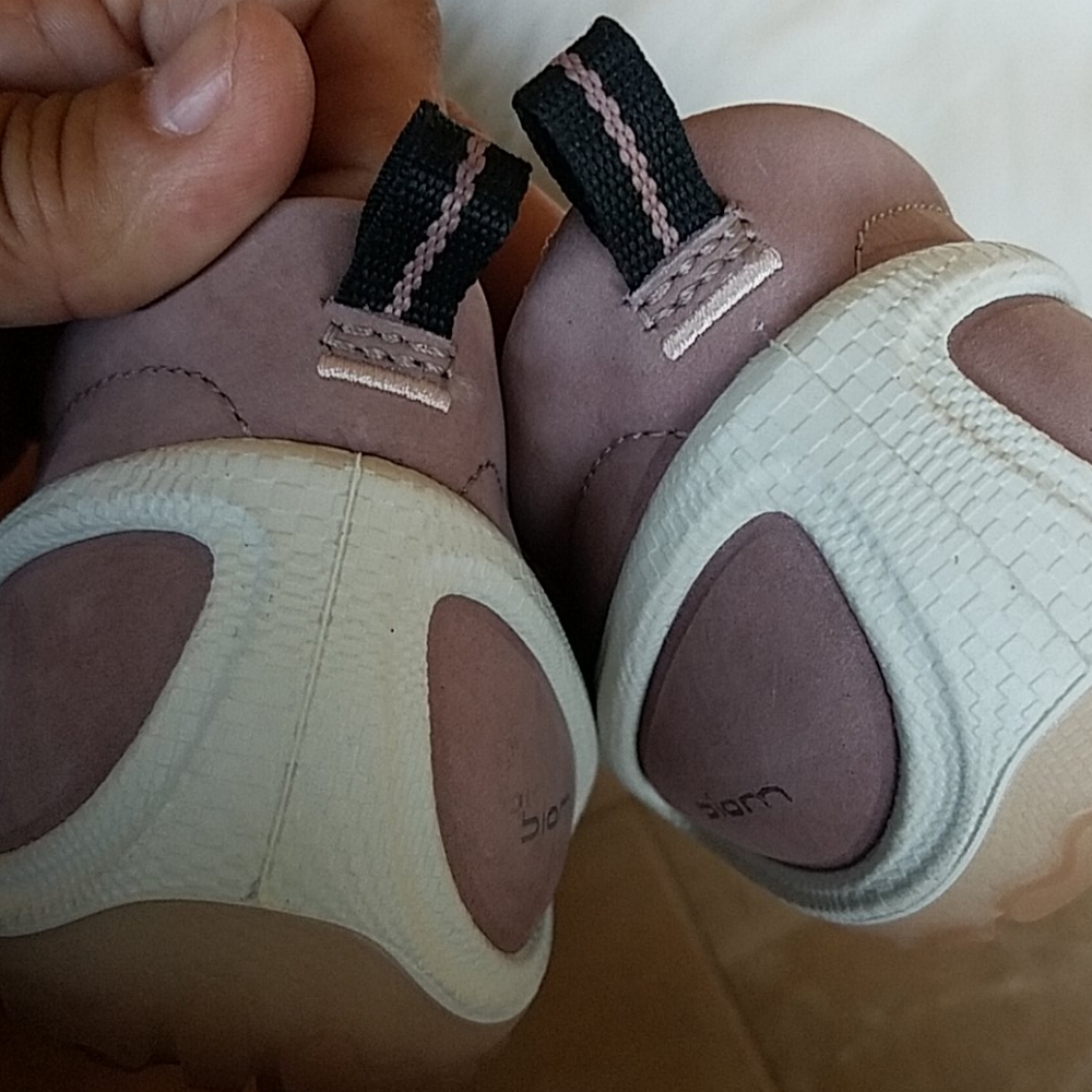 Ecco Slip-On Sneakers in Dusty Rose and White - Picture 11 of 15